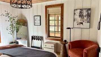 3 Schlafzimmer, Schreibtisch, Bügeleisen/Bügelbrett, Reisekinderbett