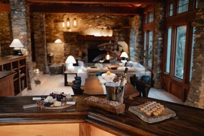 تناول الطعام