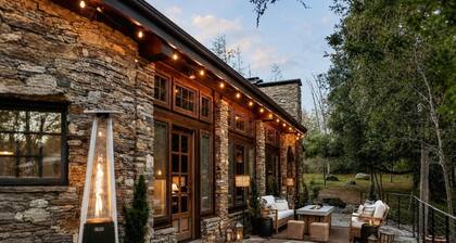 Luxury Nature Getaway *Stone House* by Casa Oso