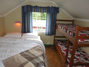 4 bedrooms
