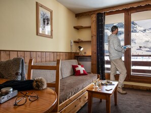 TV - Le Cheval Blanc Classique by Interhome (Val Thorens)