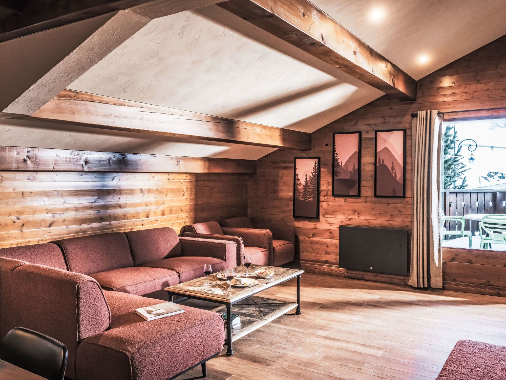 Télévision, cheminée