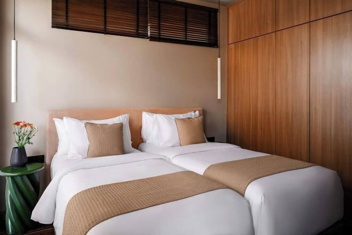 1 bedroom, premium bedding, pillow-top beds, in-room safe
