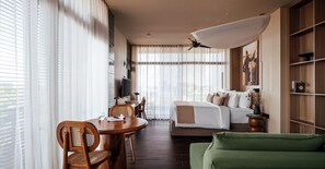 Premium bedding, pillowtop beds, in-room safe, individually decorated - Aviator Bali (Canggu)