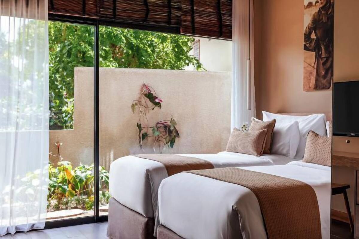 1 bedroom, premium bedding, pillow-top beds, in-room safe