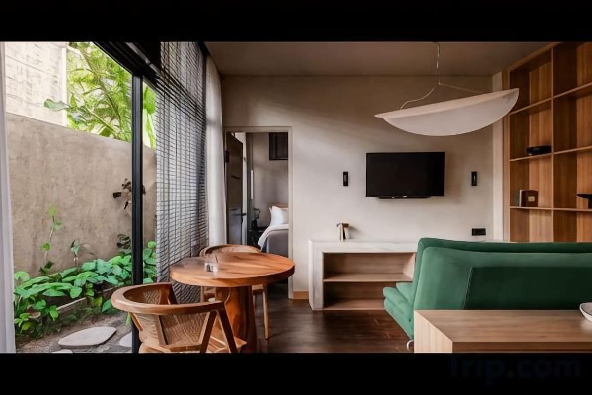 Signature Suite Private Garden, Twin Bedroom, Garden View