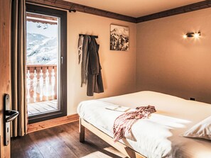 2 bedrooms, Internet