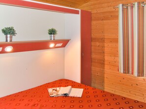 2 bedrooms, internet