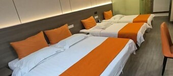 Lake Holiday Hotel