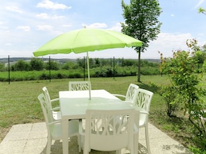 Outdoor dining - Les Jardins Renaissance by Interhome (Azay-le-Rideau)