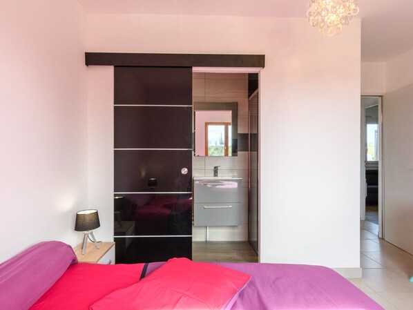 Bedroom - Petrocq by Interhome (Lit-et-Mixe)