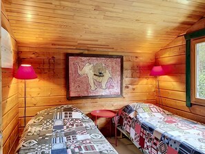4 chambres, fer et planche à repasser, Wi-Fi