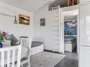 1 habitación, tabla de planchar con plancha y wifi
