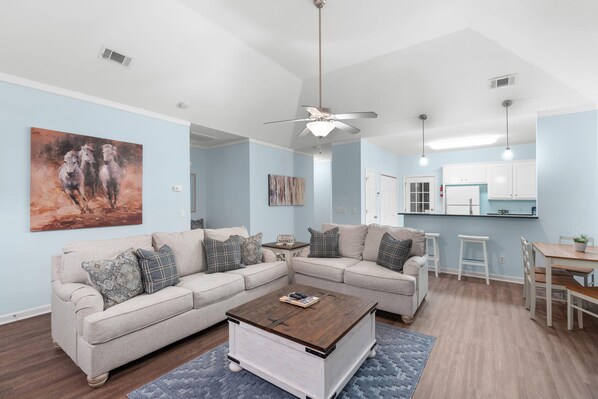 Televisión y chimenea 