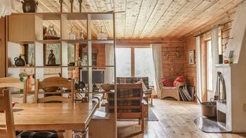 Televisión, chimenea