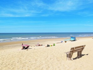 Beach nearby - Les Ormes by Interhome (Montalivet)