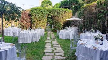 Espace banquet en plein air