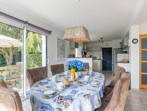 Dining - Ker Simor Ty Mer by Interhome (Kerlouan)