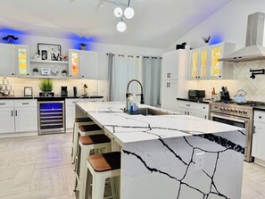 Fridge, microwave, oven, stovetop - Coachella 5BR, Pool Fire Pit BBQ, Chef Kitchen (Indio)