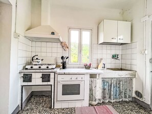 Frigorifero, forno, pentole/stoviglie/utensili
