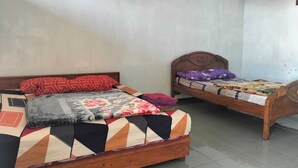Family Oda | Masa, çarşaf takımı 