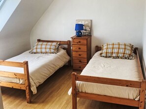 3 bedrooms, Internet