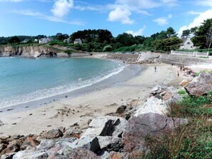Nær stranden