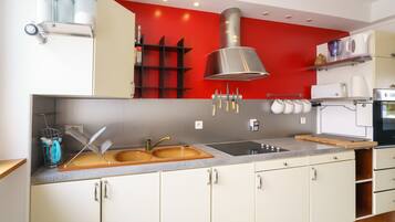 Réfrigérateur, micro-ondes, lave-vaisselle, grille-pain