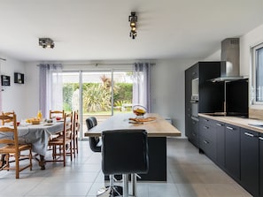 Dining - Kernic Ty by Interhome (Plouescat)