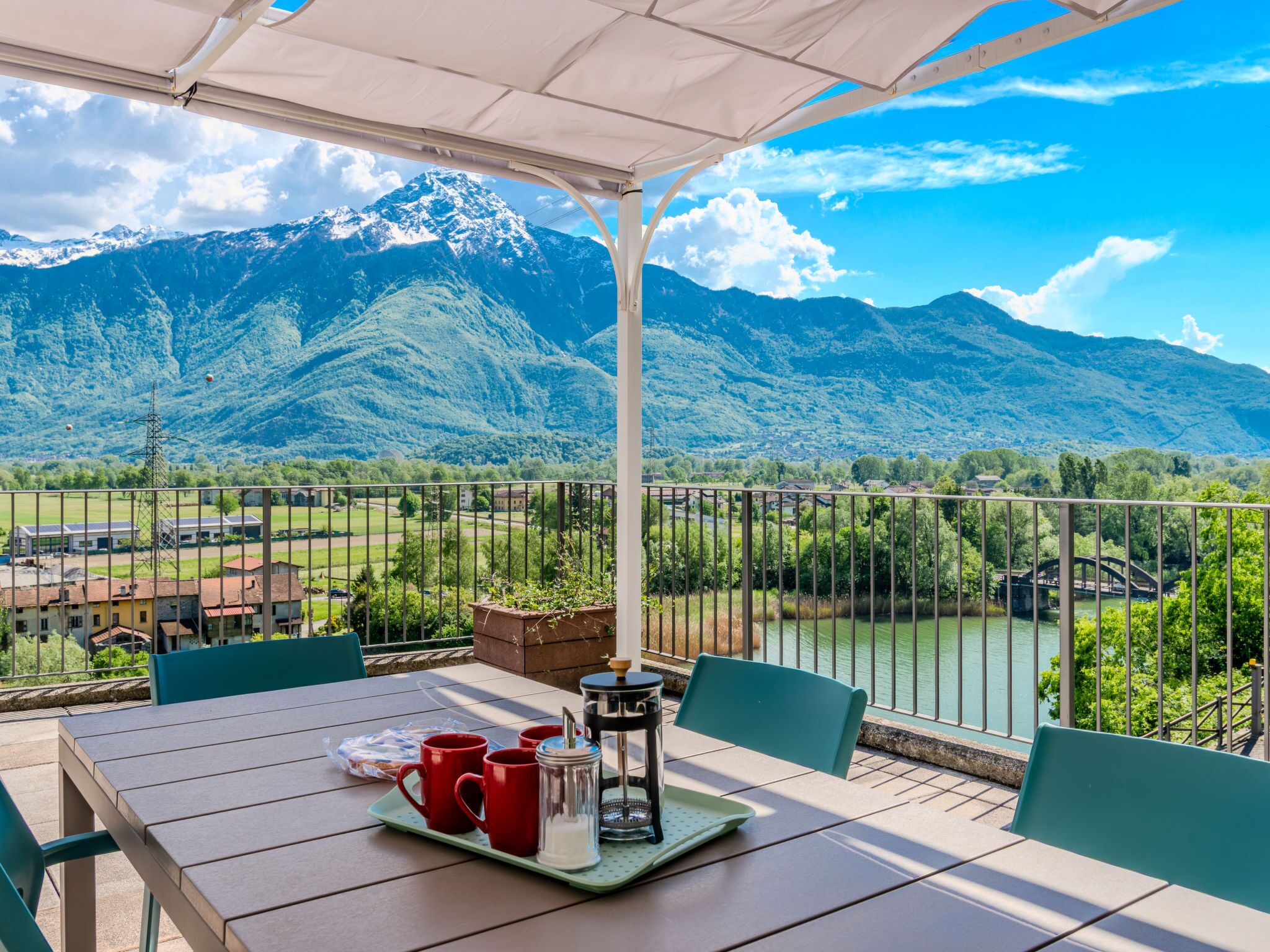 تناول الطعام بالخارج