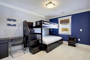 3 bedrooms, iron/ironing board, free WiFi - Spend the Holidays on the Bay at One-Level House with Private Beach Access & Panoramic Bridge Views (Stevensville)