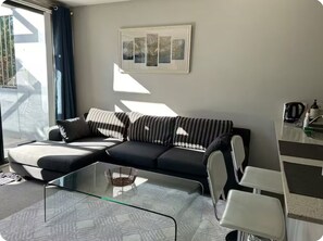 Smart-tv, tv-spel och böcker