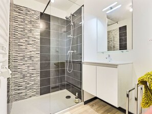 Bathroom - La Dune by Interhome (Valras Plage)