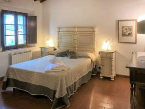 18 soverom og internettilgang