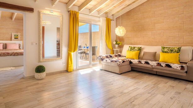 TV - Apartment Yoko by Interhome (Ses Salines)