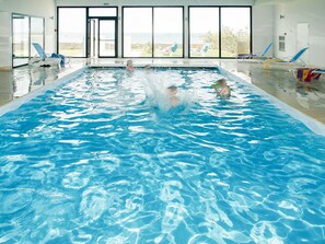 Indendørs pool, opvarmet pool