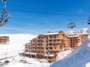 Exterior - Odalys Référence Front de Neige by Interhome (La Plagne)
