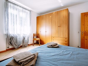 2 bedrooms, Internet