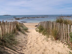 Tæt på stranden