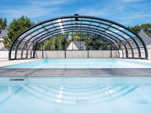 A heated pool - Rés. Odalys Référence Horizon Morgat by Interhome (Crozon-Morgat)