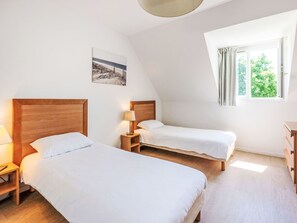 3 soverom og internettilgang