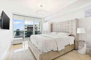 WiFi, bed sheets - Executive Retreat: 3-BR Luxury Oceanview Condo (Hallandale Beach)
