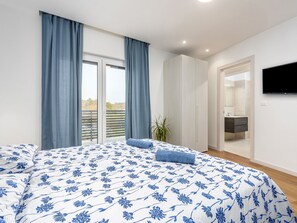3 bedrooms, Internet