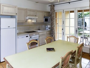 Køleskab, mikrobølgeovn, ovn, opvaskemaskine