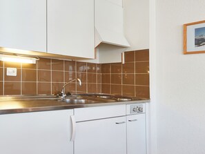 Fridge, oven, cookware/dishes/utensils - Arzinol 106 by Interhome (Thyon-Les Collons)