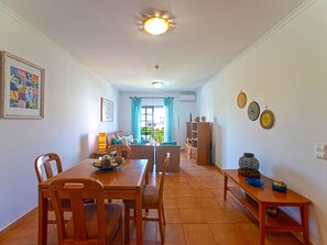 Dining - Rota do Sol by Interhome (Altura)