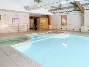 A heated pool - Les Hauts de la Houle M.6X by Interhome (Cancale)