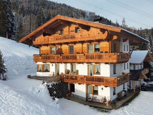 Apartment Luxner by Interhome