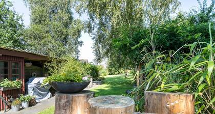 Holiday Apartment 'Haus Bruhs' with Private Terrace, Shared Garden and Wi-Fi