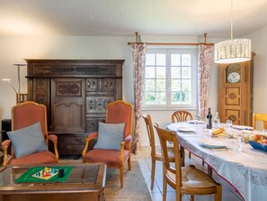 Dining - Ty Louarn 1 by Interhome (Kerlouan)